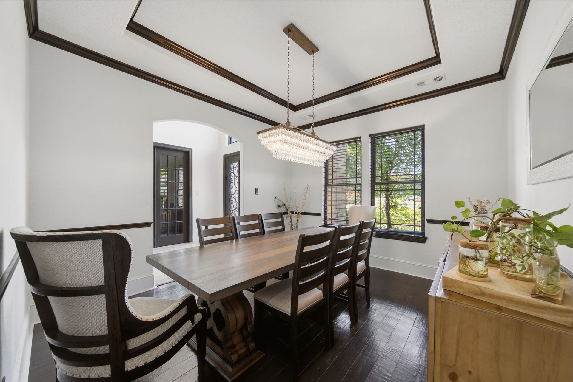 32703 Wales Circle, Fulshear, TX 77441 A great space to host.