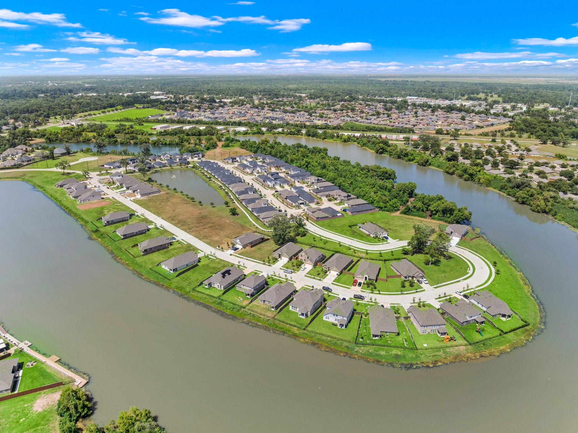 115 Water Grass Trail, Clute, TX 77531 115 Water Grass Trail, Clute, TX 77531