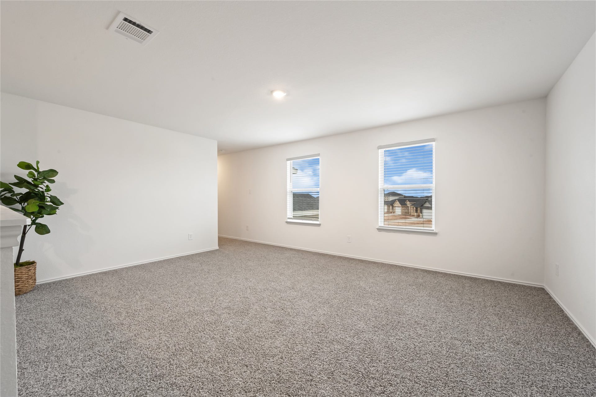 31435 Primrose Falls Drive, Fulshear, TX 77441 *Images and 3D tour are for illustration only and options may vary from home as built.