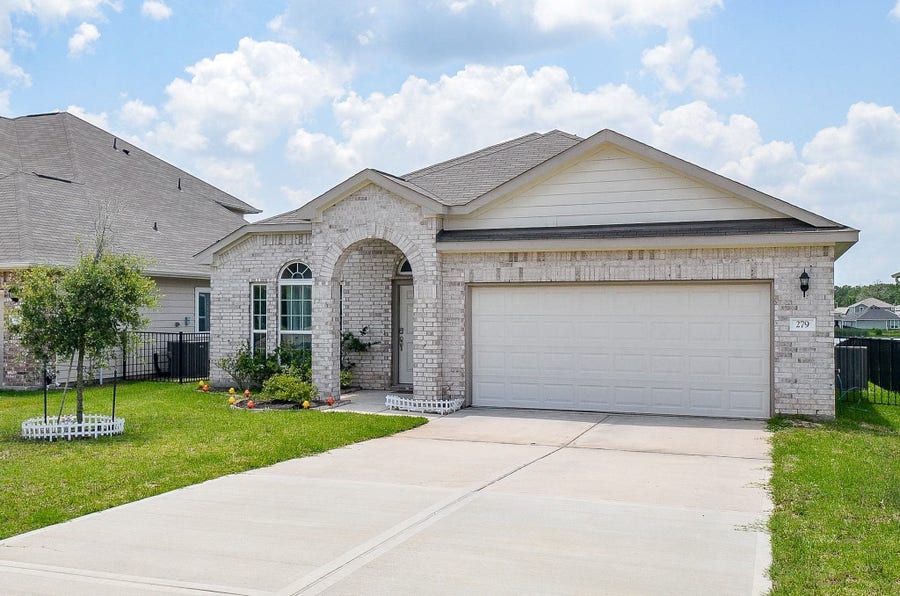 Property photo for 279 Shoreview Drive, Conroe, TX