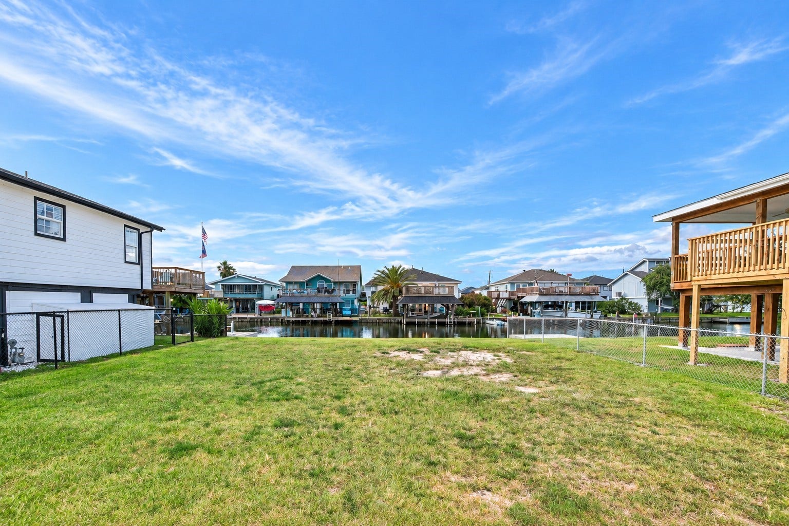 191 Barracuda, Bayou Vista, TX 77563 191 Barracuda, Bayou Vista, TX 77563