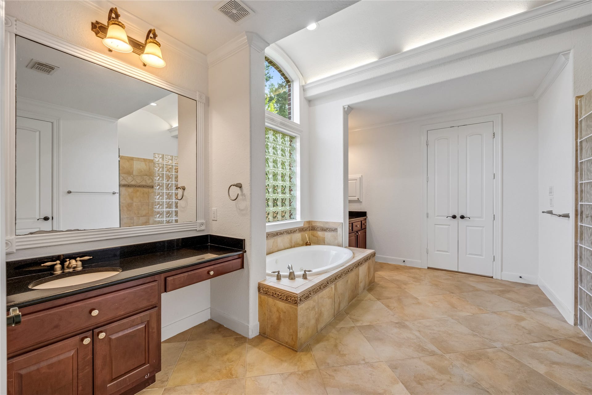 59 Nocturne Woods Place, The Woodlands, TX 77382 59 Nocturne Woods Place, The Woodlands, TX 77382