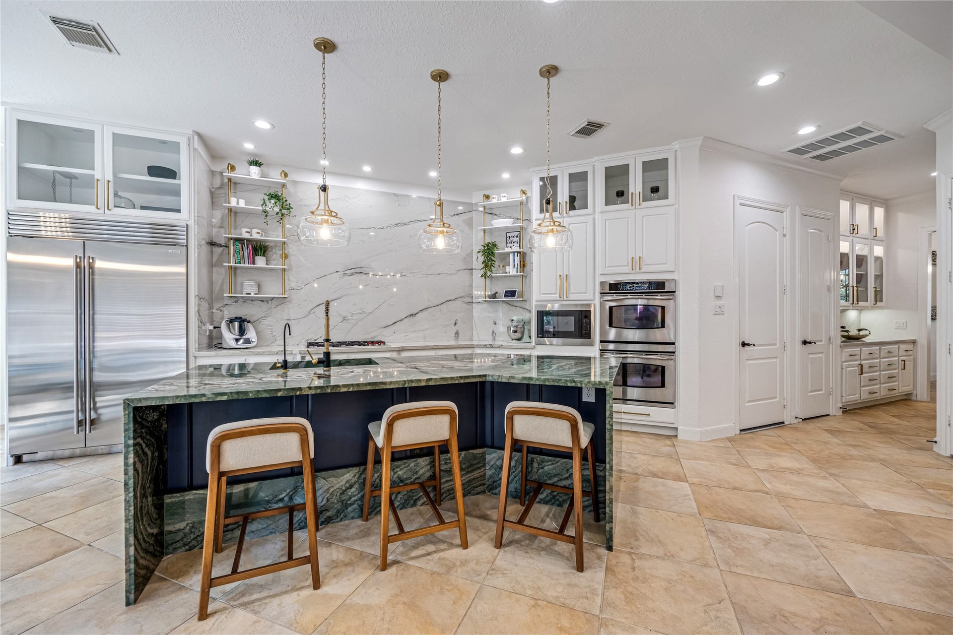 59 Nocturne Woods Place, The Woodlands, TX 77382 59 Nocturne Woods Place, The Woodlands, TX 77382