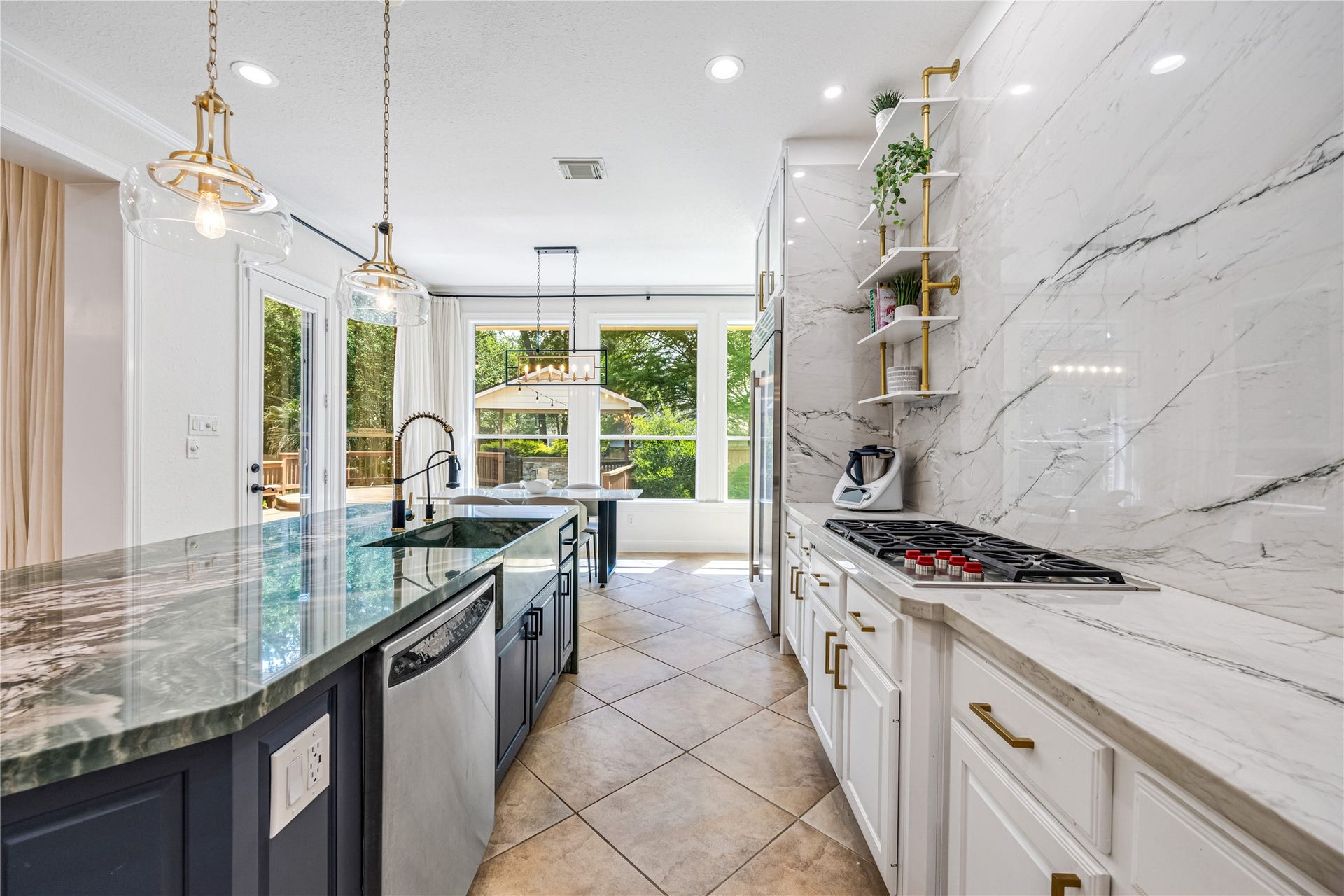 59 Nocturne Woods Place, The Woodlands, TX 77382 59 Nocturne Woods Place, The Woodlands, TX 77382