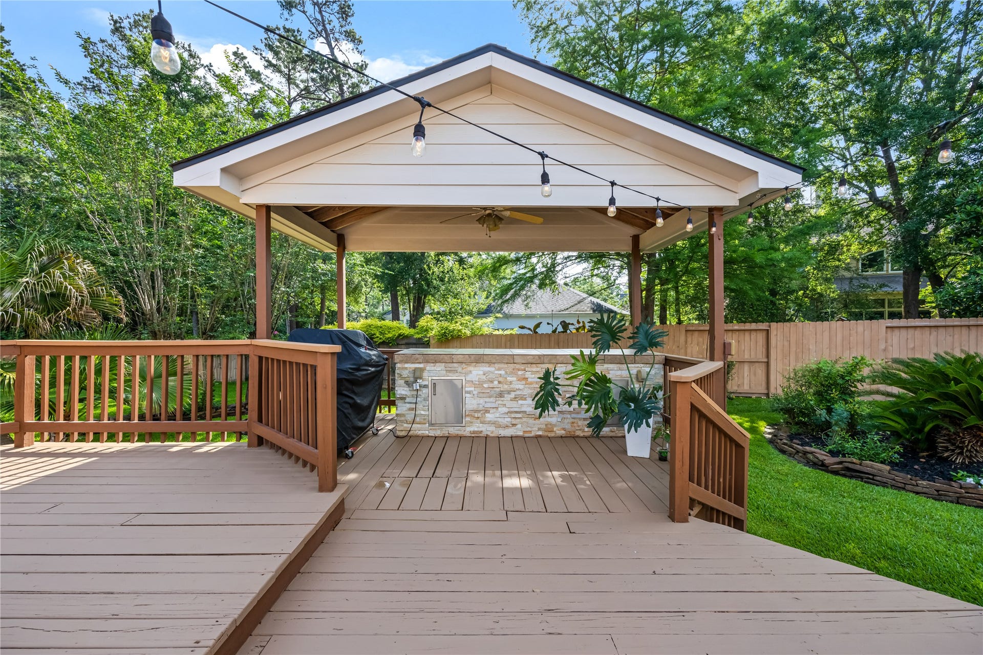 59 Nocturne Woods Place, The Woodlands, TX 77382 59 Nocturne Woods Place, The Woodlands, TX 77382