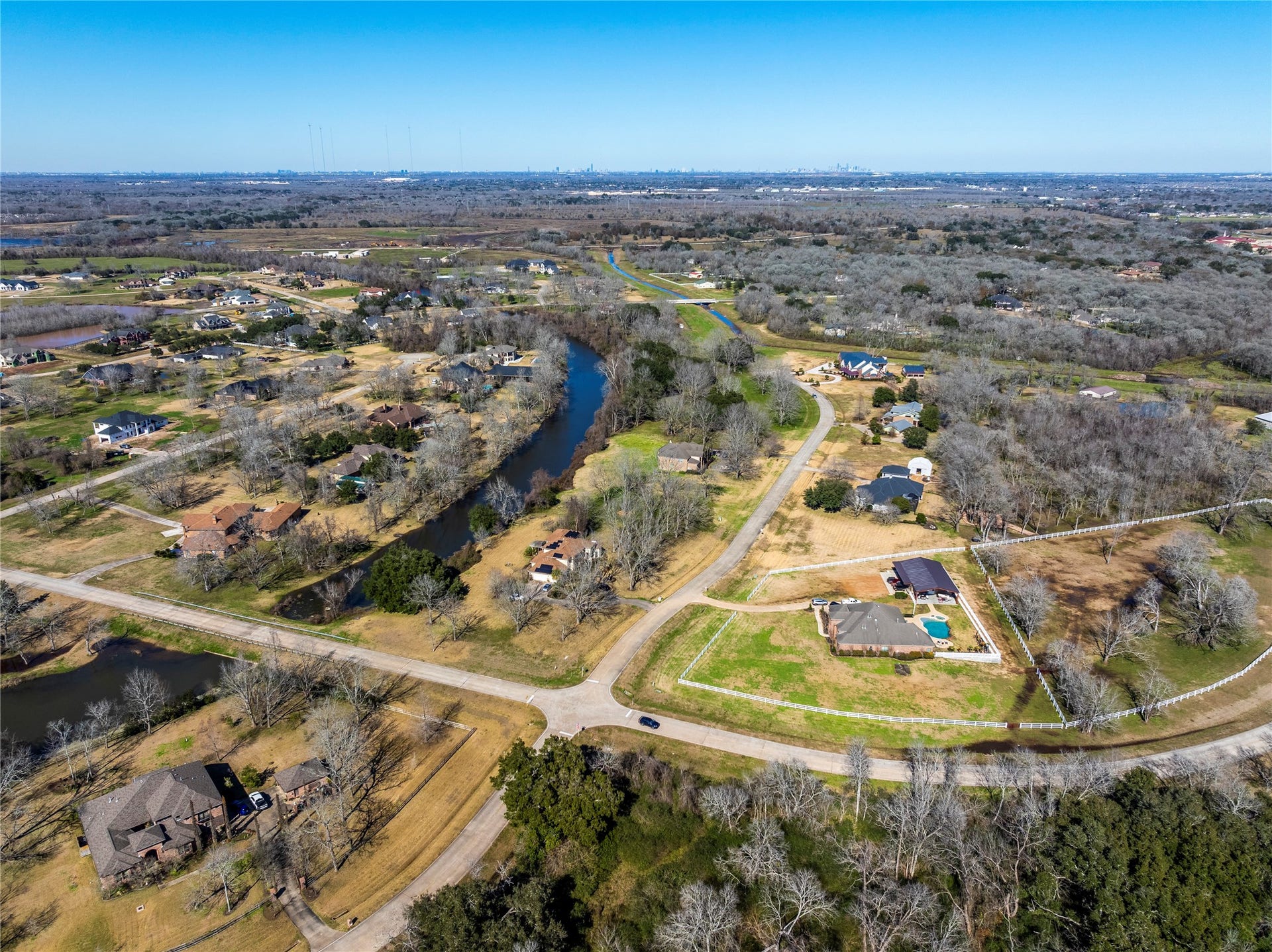 606 Oyster Shell Court, Missouri City, TX 77459 There are only 2 remaining lots on this side of Oyster Shell Ct!