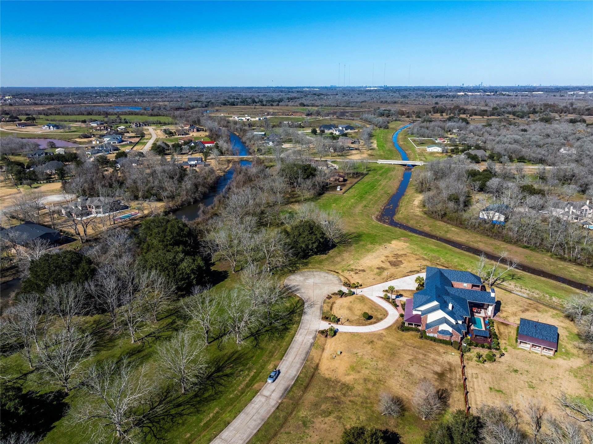 606 Oyster Shell Court, Missouri City, TX 77459 Have you envisioned driving up to your dream home yet?