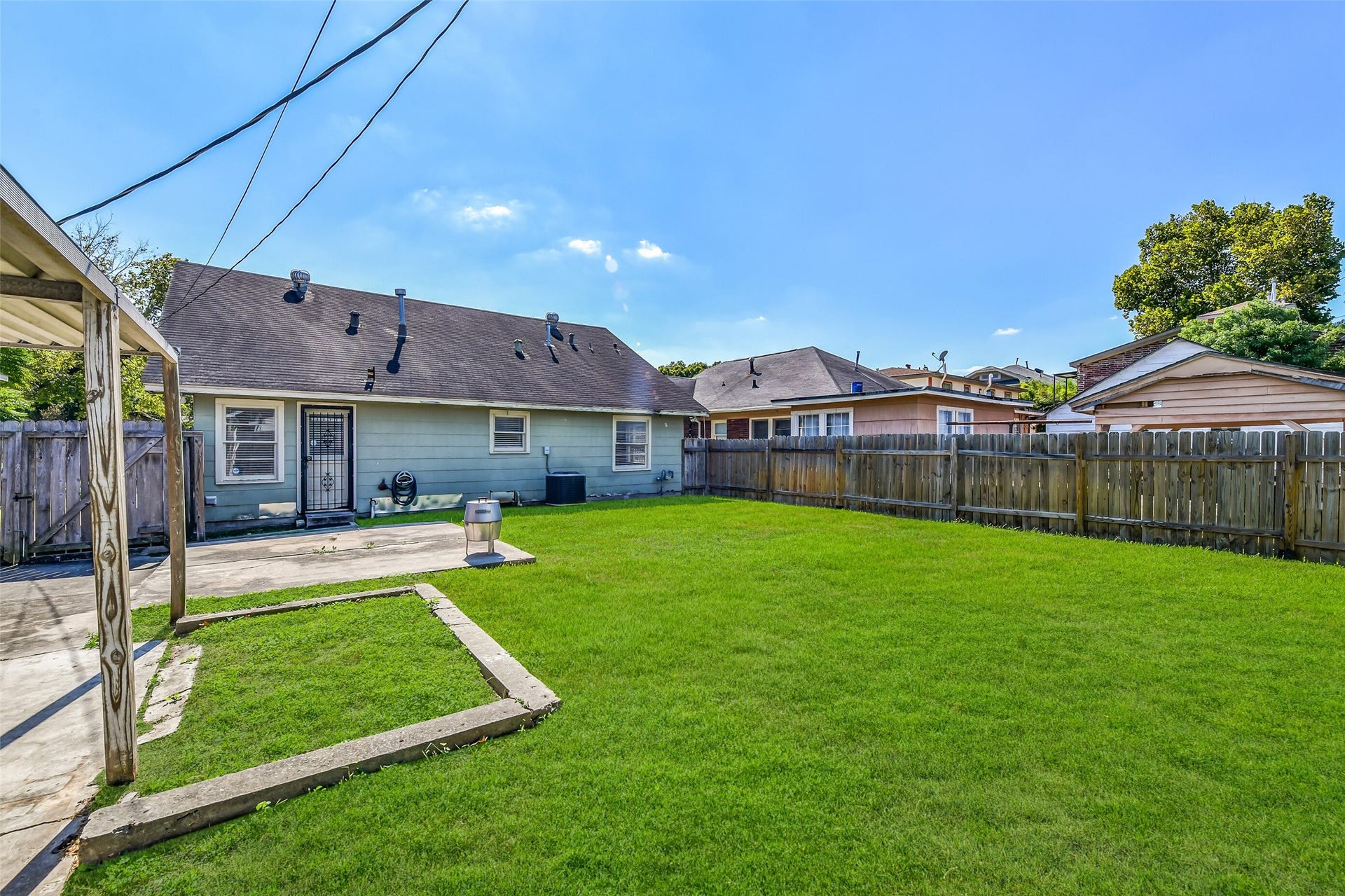 4727 Clay Street, Houston, TX 77023