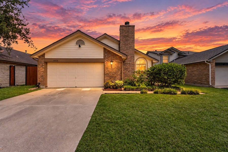 Property photo for 1523 Ainsdale Drive, Houston, TX