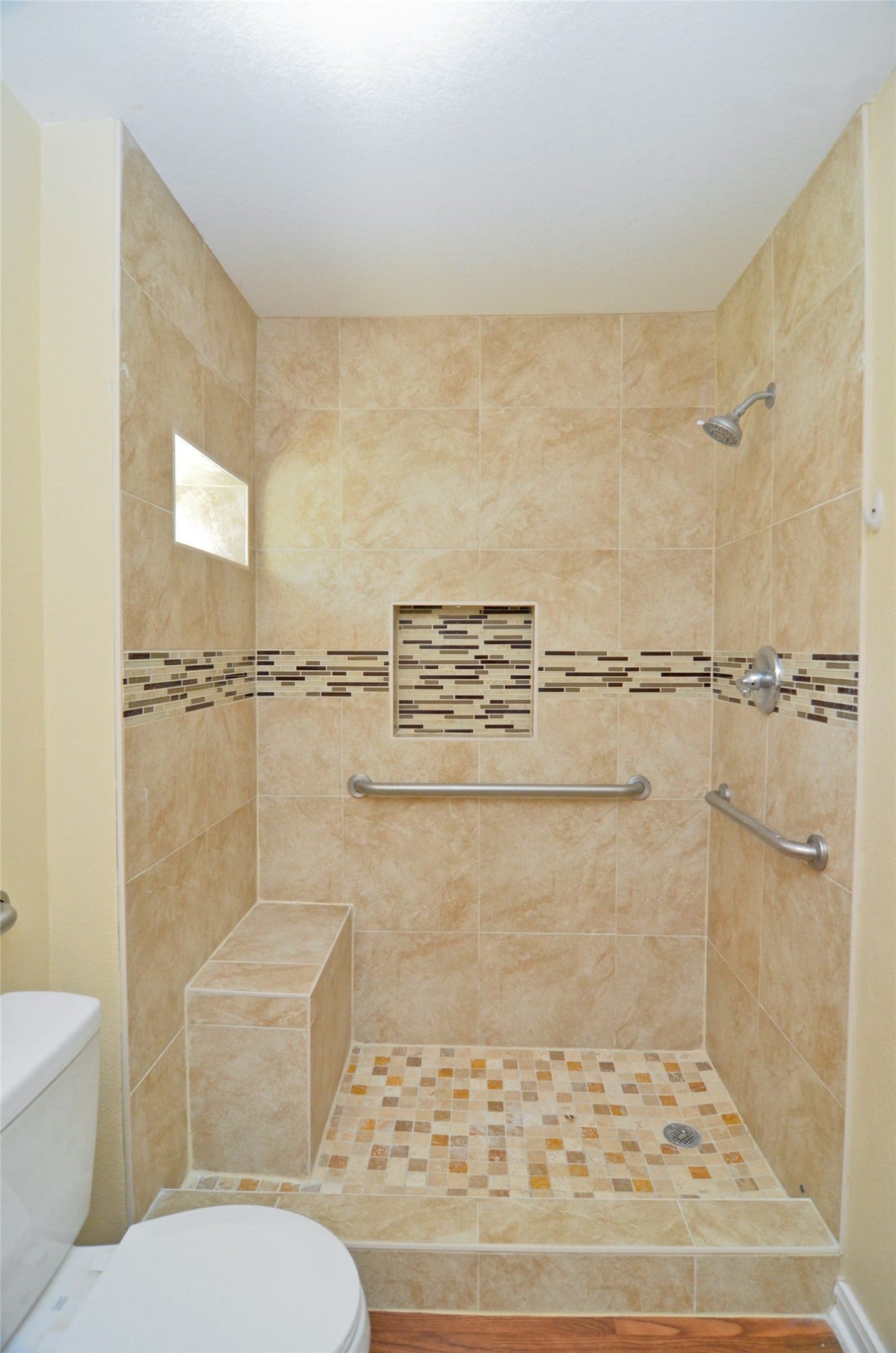 6225 Dickson Avenue, Texas City, TX 77591 6225 Dickson Avenue, Texas City, TX 77591