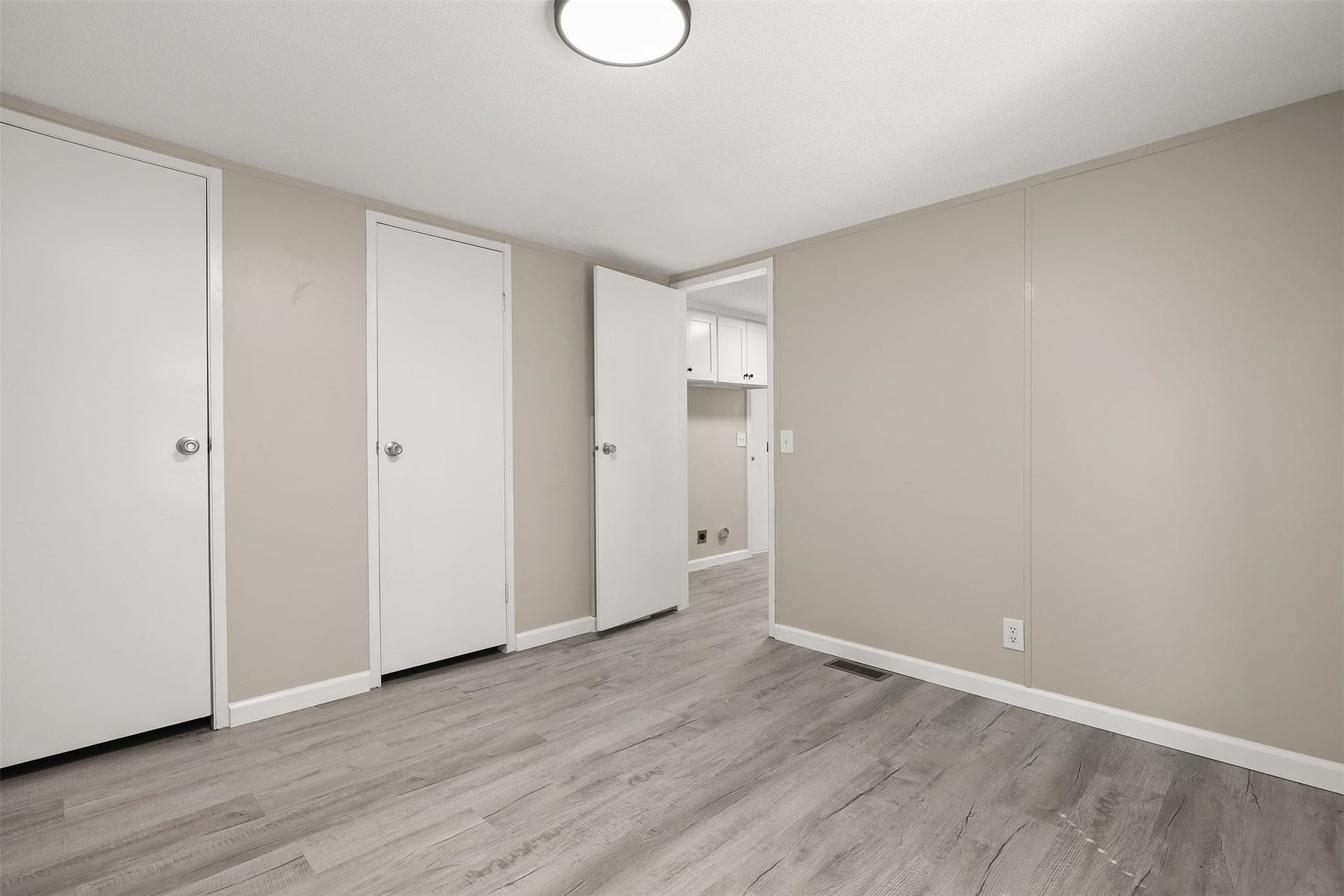 2222 N Austin Avenue, #7, Pearland, TX 77581 2222 N Austin Avenue, #7, Pearland, TX 77581