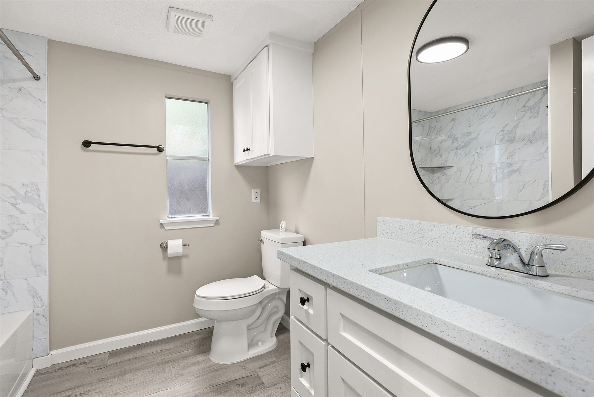 2222 N Austin Avenue, #7, Pearland, TX 77581 2222 N Austin Avenue, #7, Pearland, TX 77581