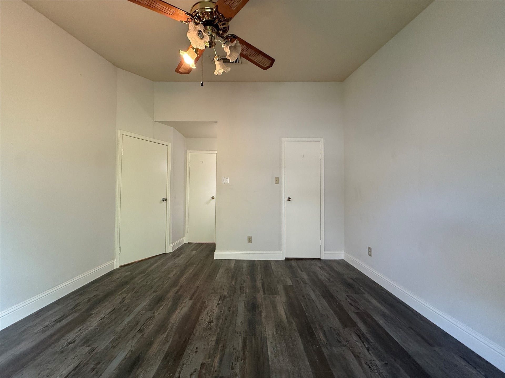 7400 Bellerive Drive, #1403, Houston, TX 77036 Master Bedroom