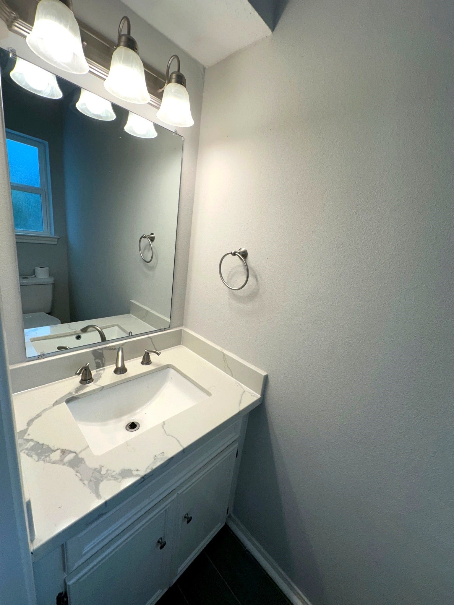 Powder room