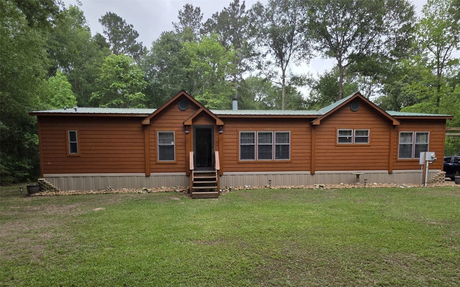 Property photo for 21683 White Oak Drive, Conroe, TX