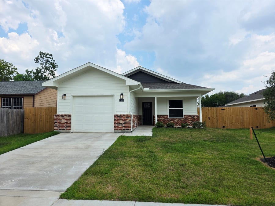 Property photo for 11811 Roandale Drive, Houston, TX