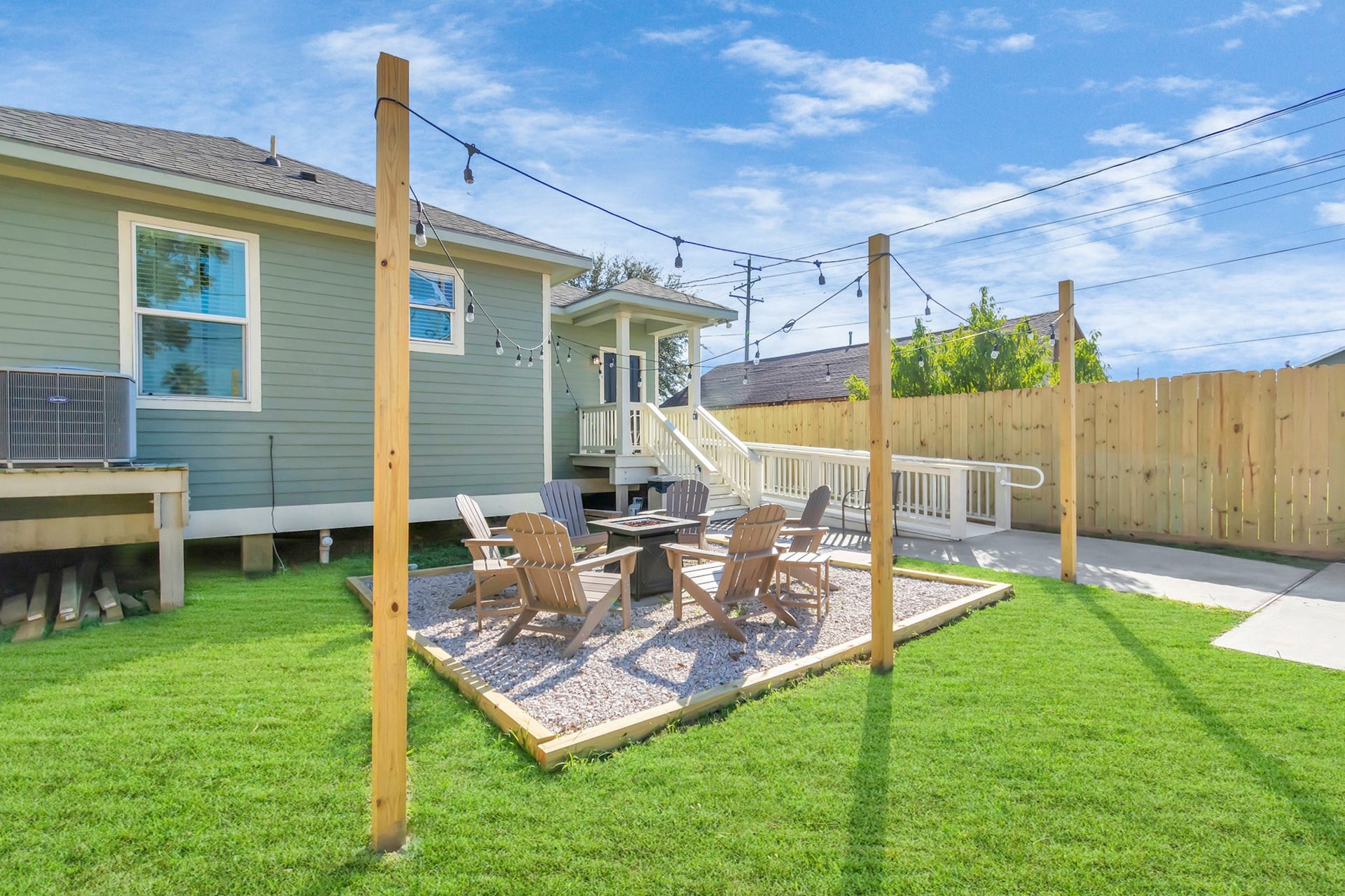 5322 Avenue K, Galveston, TX 77551 5322 Avenue K, Galveston, TX 77551