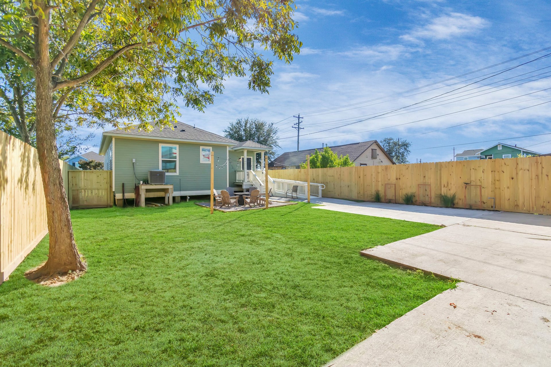 5322 Avenue K, Galveston, TX 77551 5322 Avenue K, Galveston, TX 77551