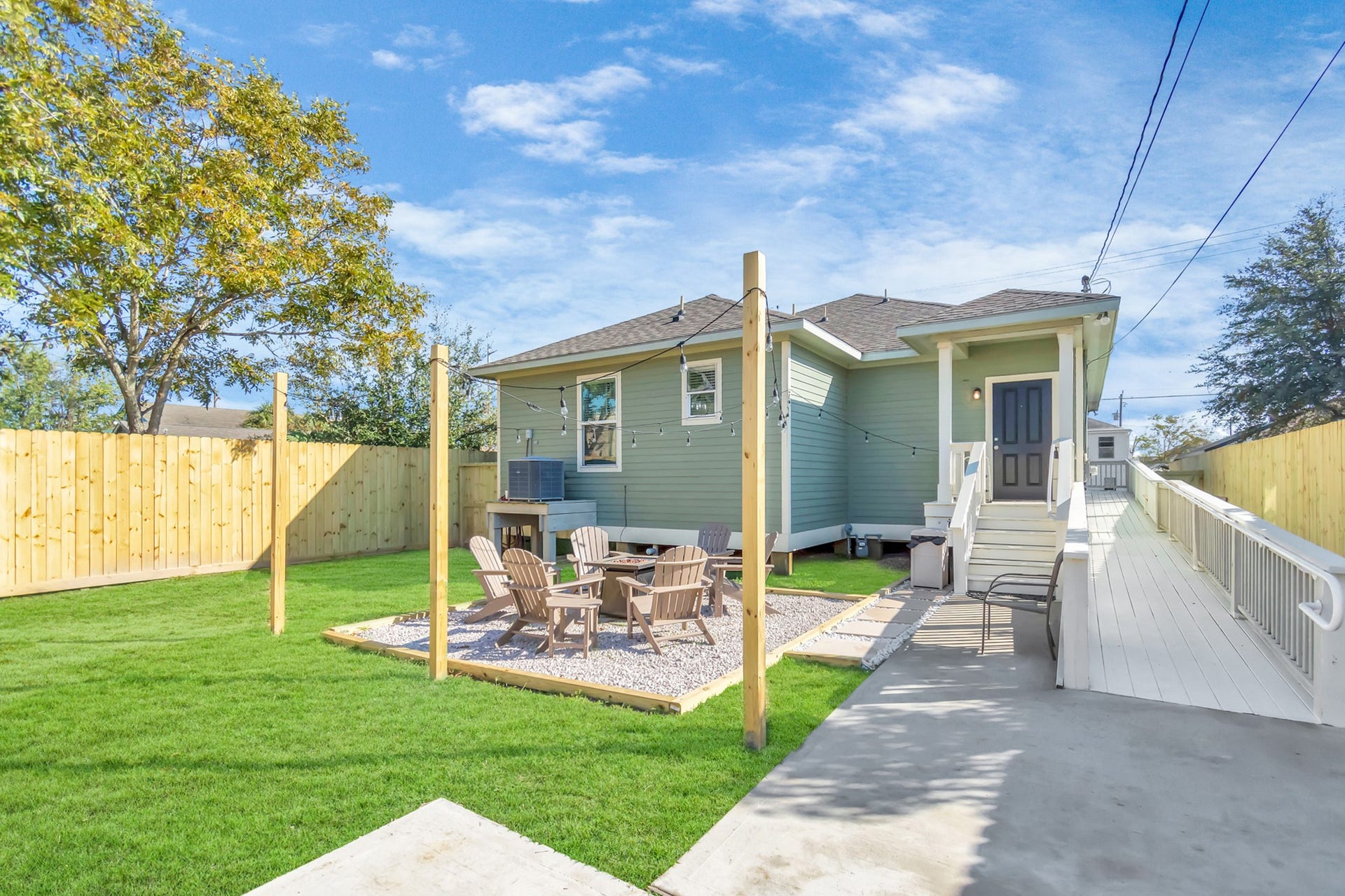 5322 Avenue K, Galveston, TX 77551 5322 Avenue K, Galveston, TX 77551