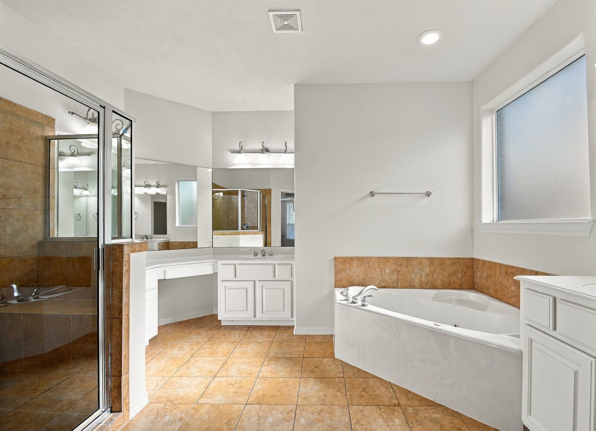 4906 Canterbury Way, Houston, TX 77069 4906 Canterbury Way, Houston, TX 77069
