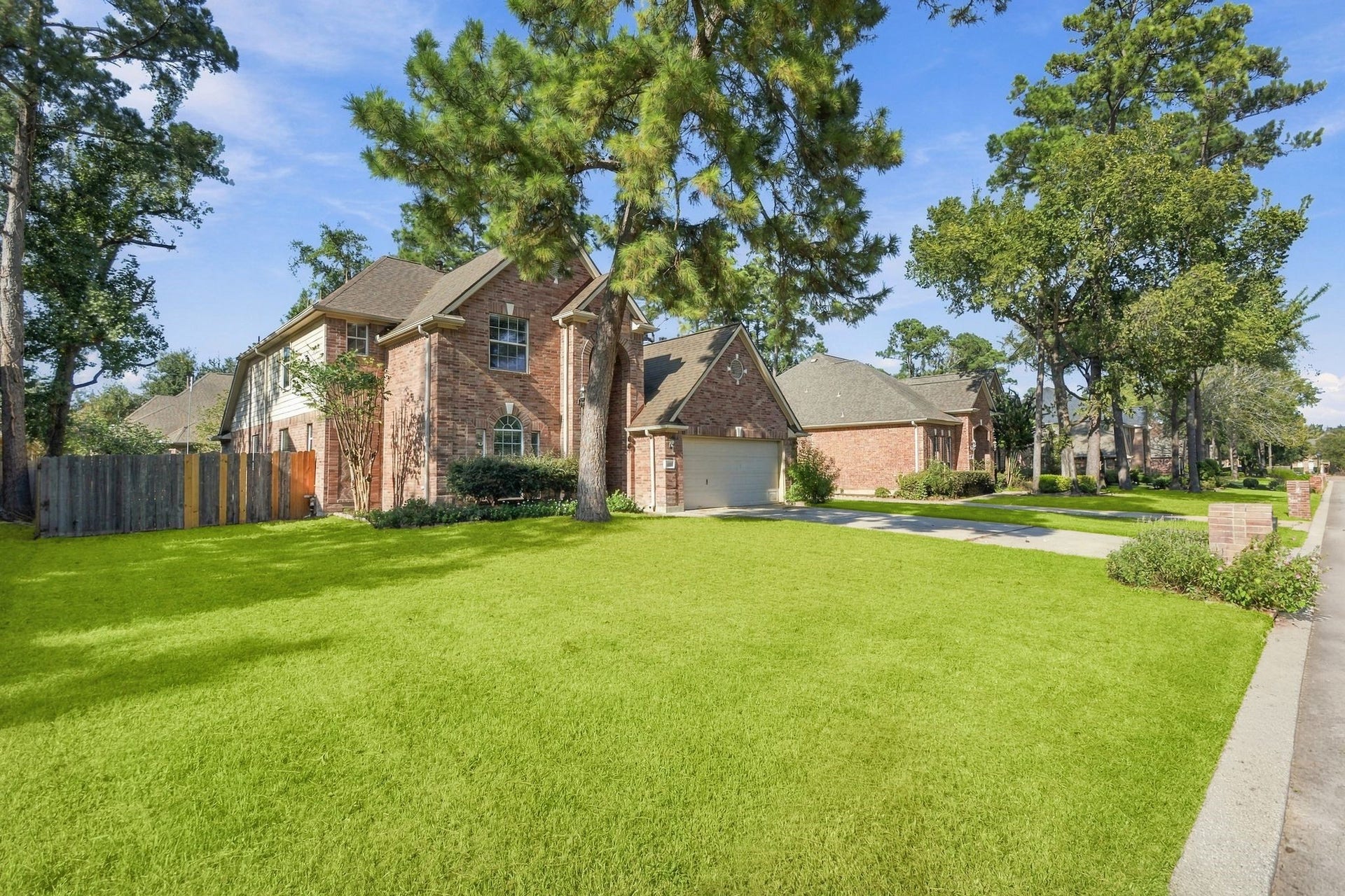 4906 Canterbury Way, Houston, TX 77069 4906 Canterbury Way, Houston, TX 77069