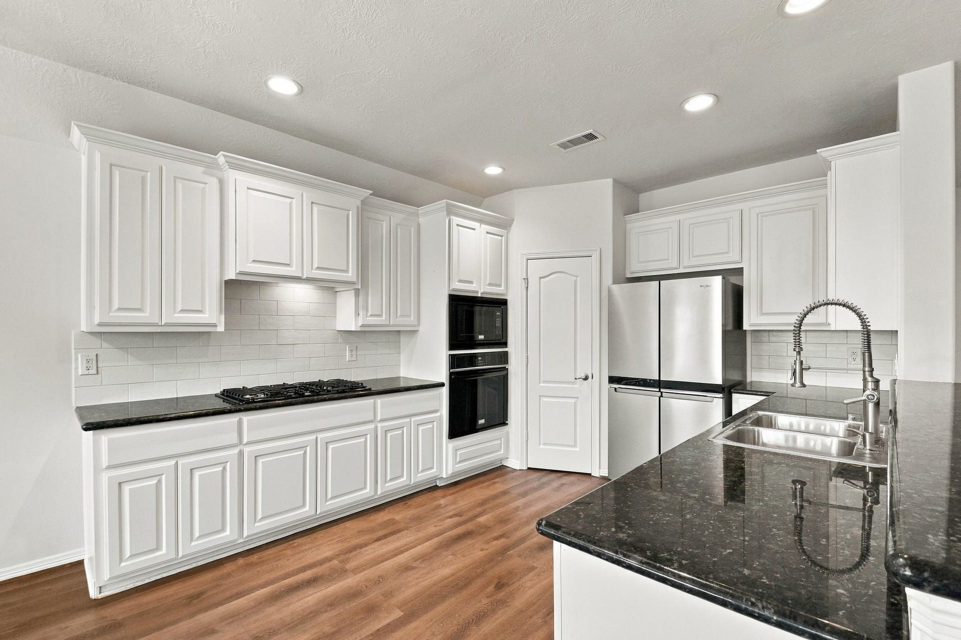 4906 Canterbury Way, Houston, TX 77069 4906 Canterbury Way, Houston, TX 77069