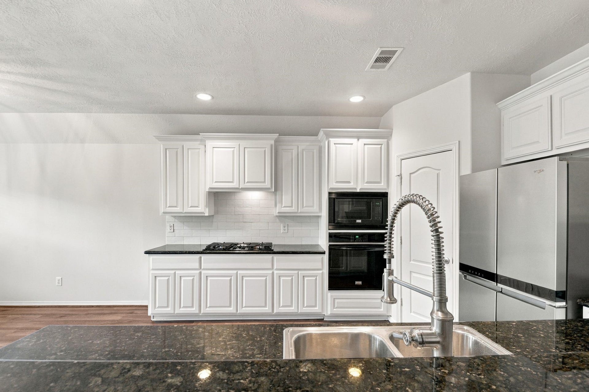 4906 Canterbury Way, Houston, TX 77069 4906 Canterbury Way, Houston, TX 77069