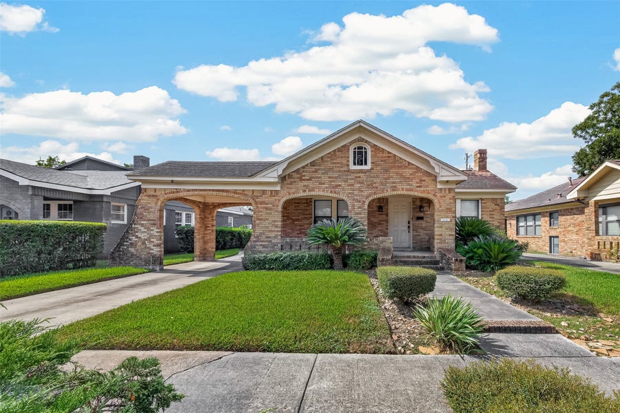 Property photo for 2418 Rosewood Street, Houston, TX