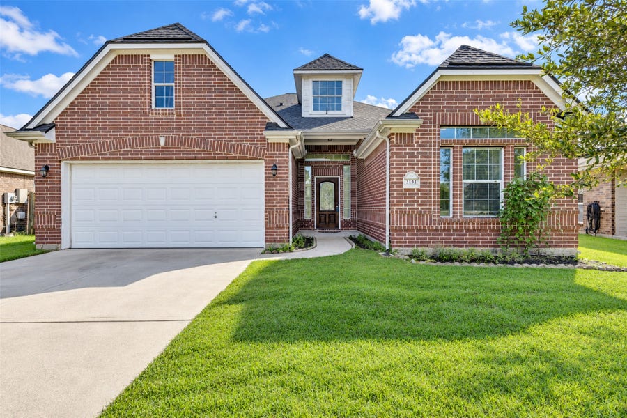 Property photo for 3131 Sun Terrace Lane, League City, TX