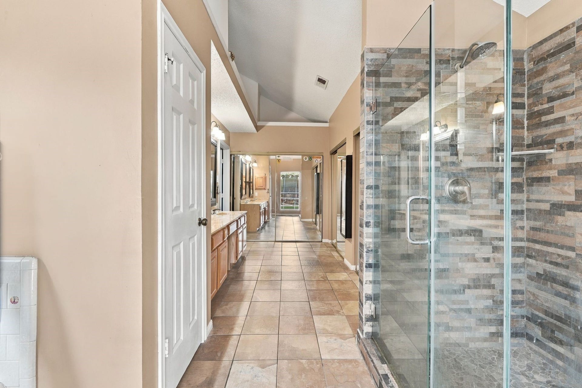 15415 Lago Villa Drive, Tomball, TX 77377