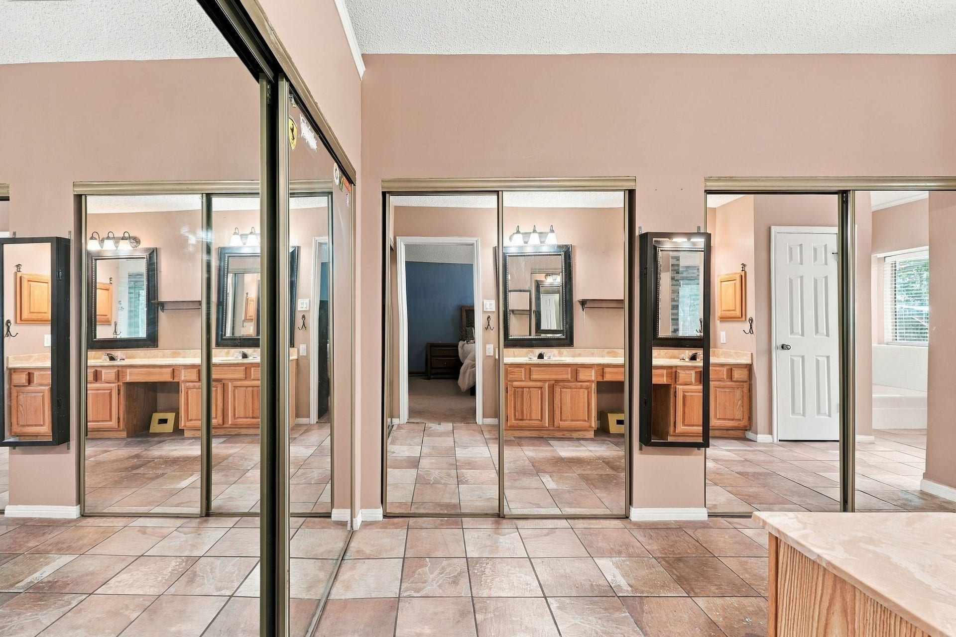 15415 Lago Villa Drive, Tomball, TX 77377