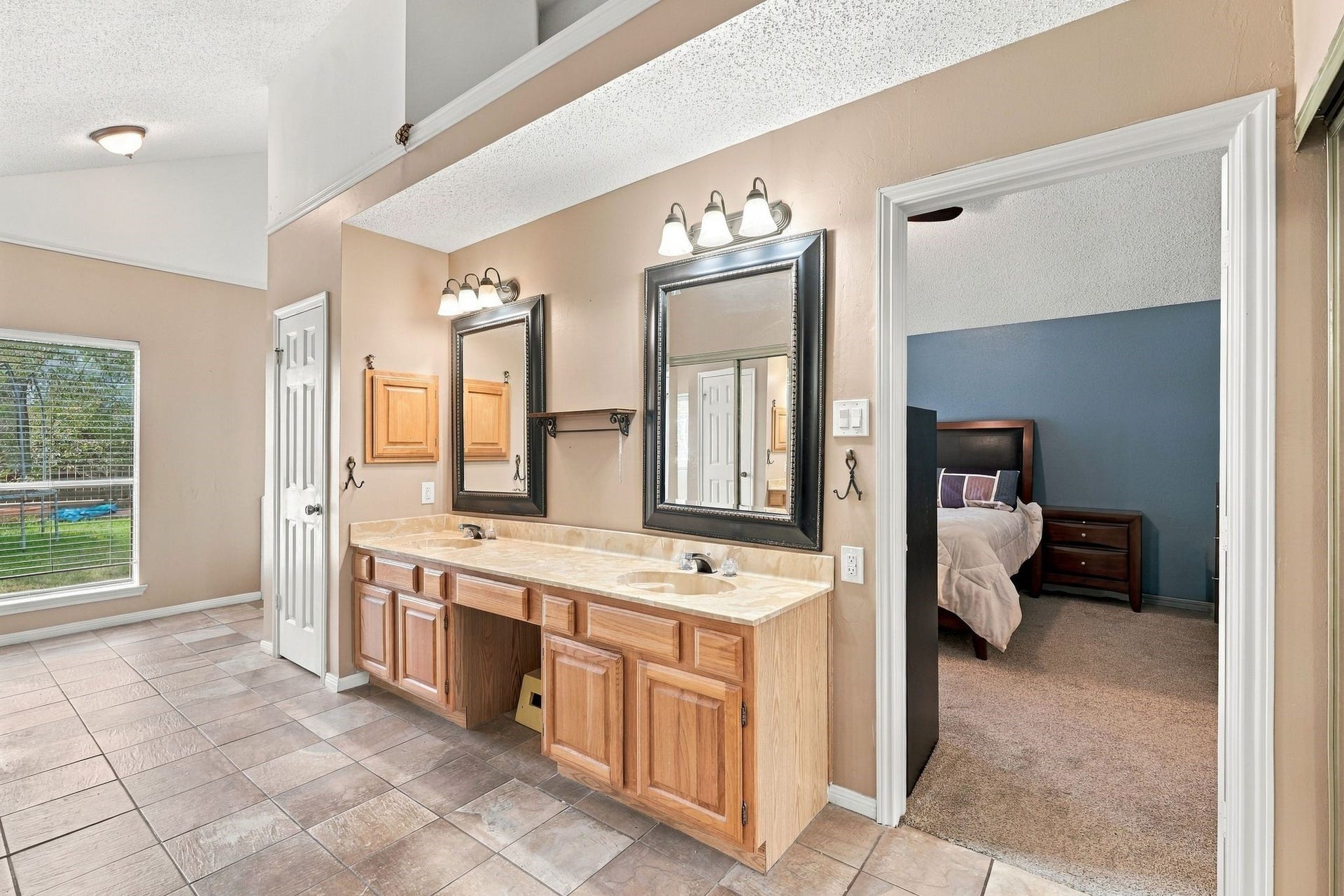 15415 Lago Villa Drive, Tomball, TX 77377
