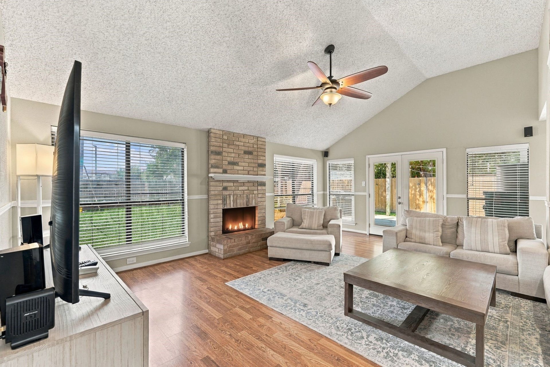 15415 Lago Villa Drive, Tomball, TX 77377
