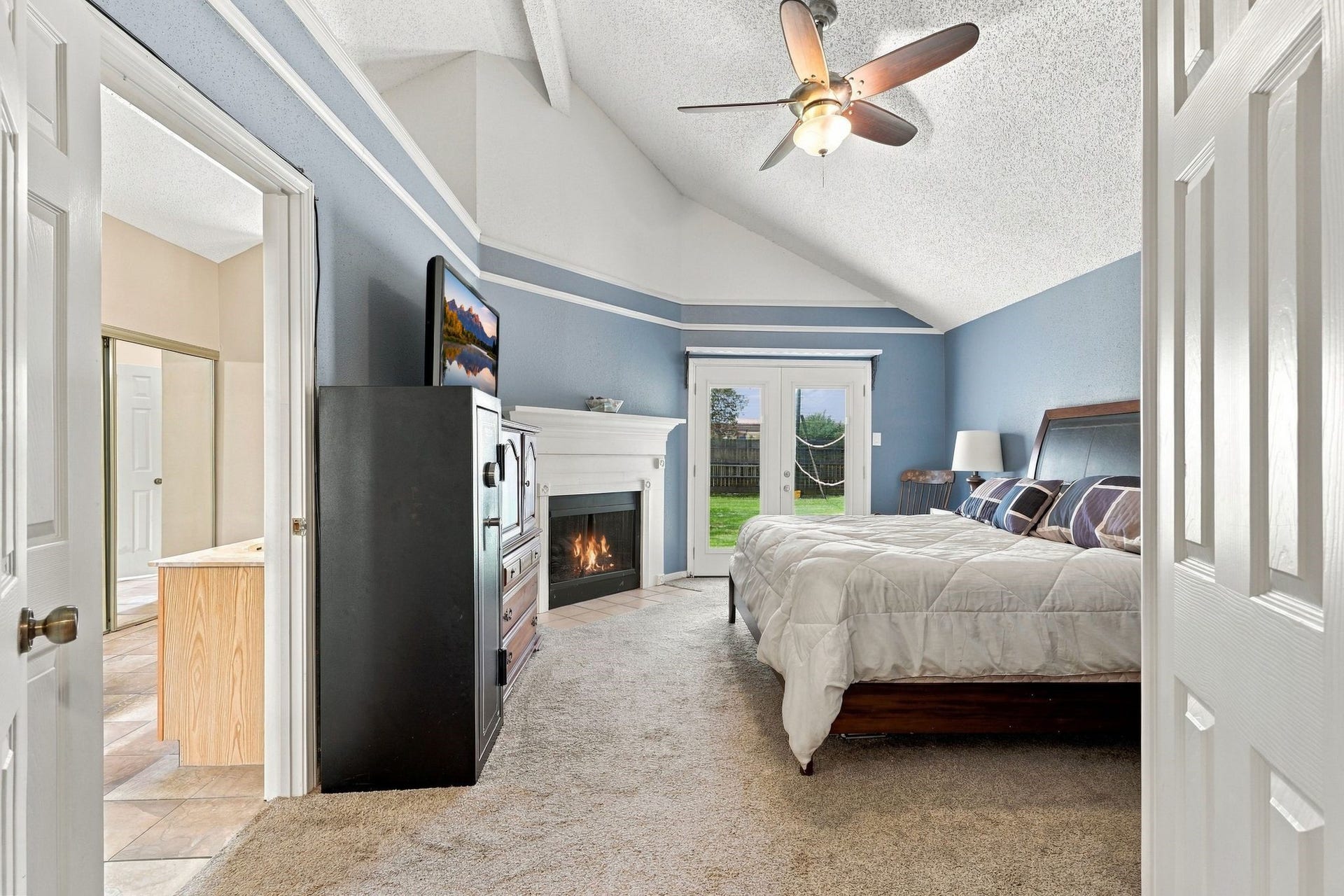 Primary bedroom