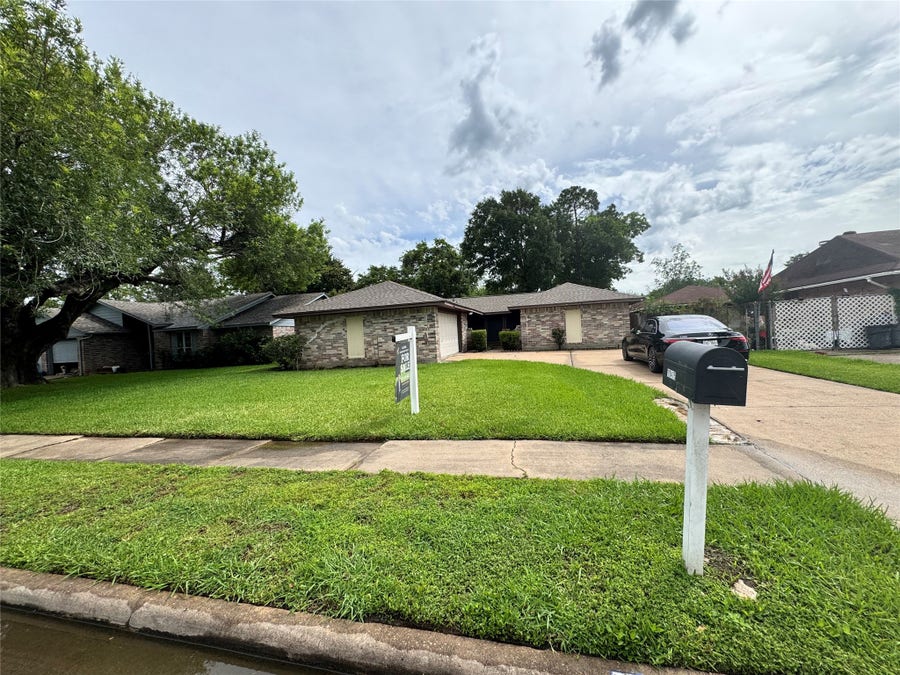 Property photo for 10415 Sageburrow Drive, Houston, TX