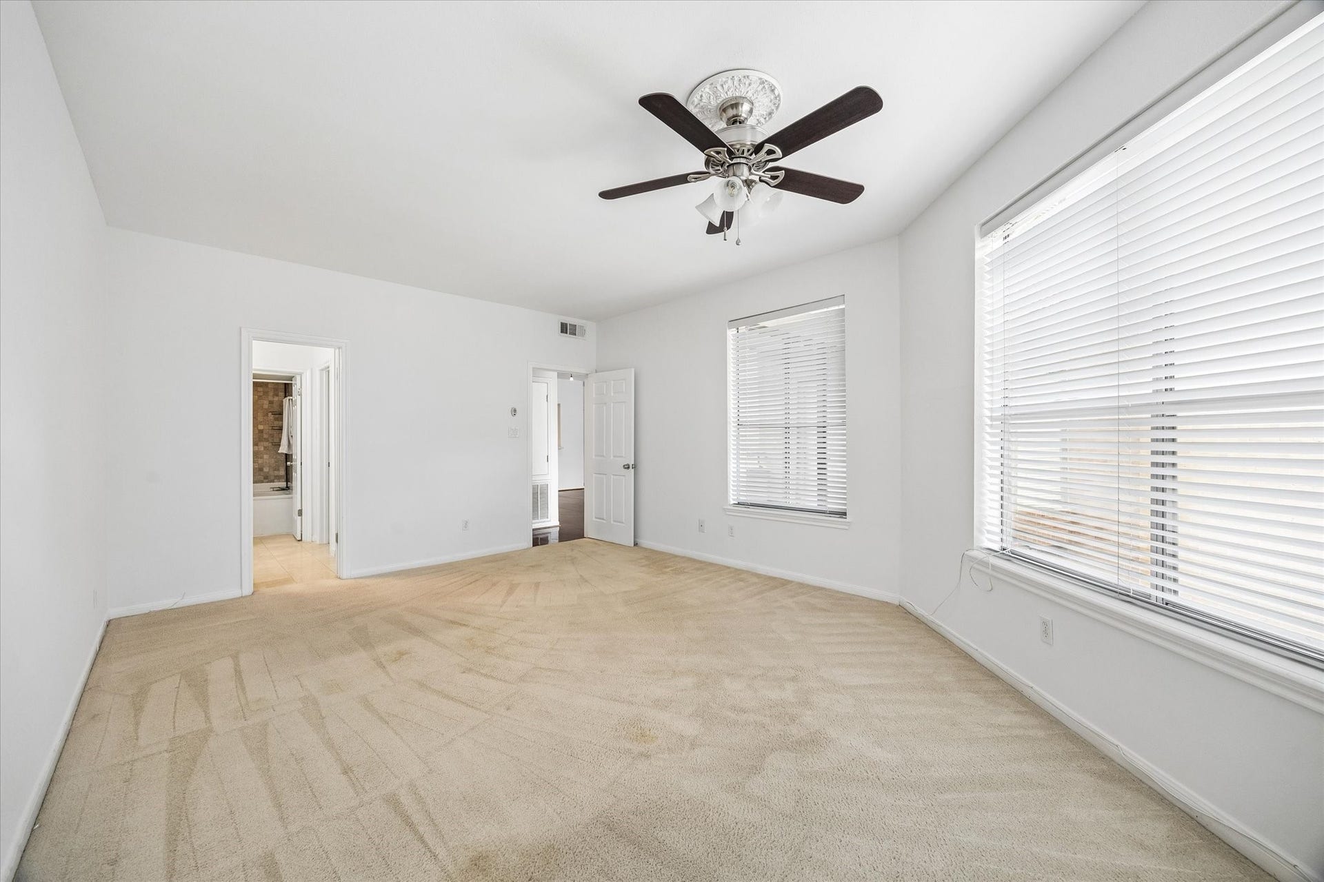 5200 Weslayan Street, #208, Houston, TX 77005 5200 Weslayan Street, #208, Houston, TX 77005