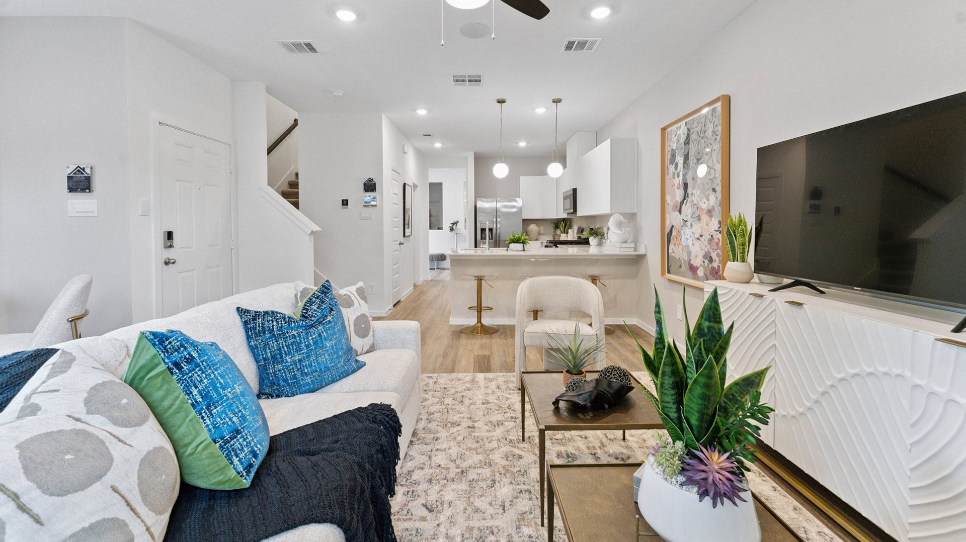 5906 Manning Oaks Street, Houston, TX 77091 5906 Manning Oaks Street, Houston, TX 77091