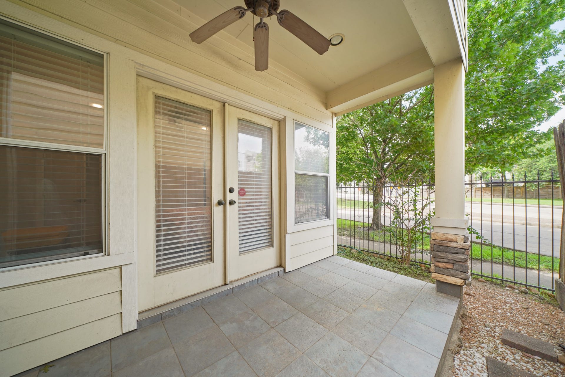 1717 Francis Street, Houston, TX 77004 Covered patio deck with a high ceiling, a ceiling fan, recessed lighting, and great views of the neighborhood.