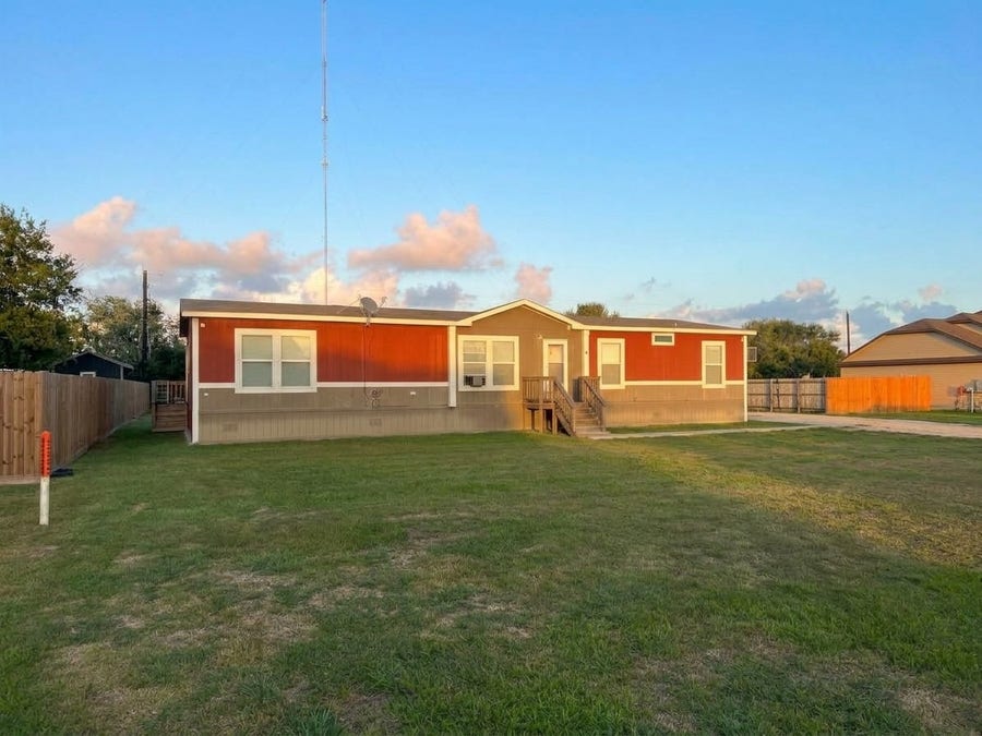 Property photo for 13036 Annette Road, Angleton, TX