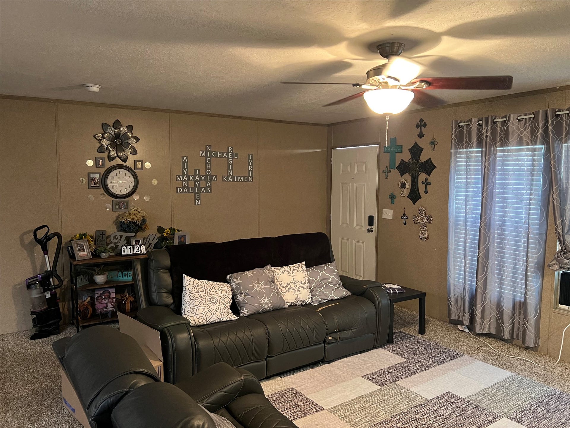 13036 Annette Road, Angleton, TX 77515