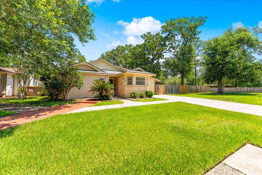 Property photo for 4906 Meadowfox Place, Spring, TX