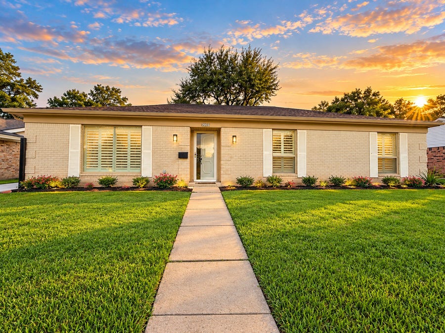 Property photo for 7903 Augustine Drive, Houston, TX