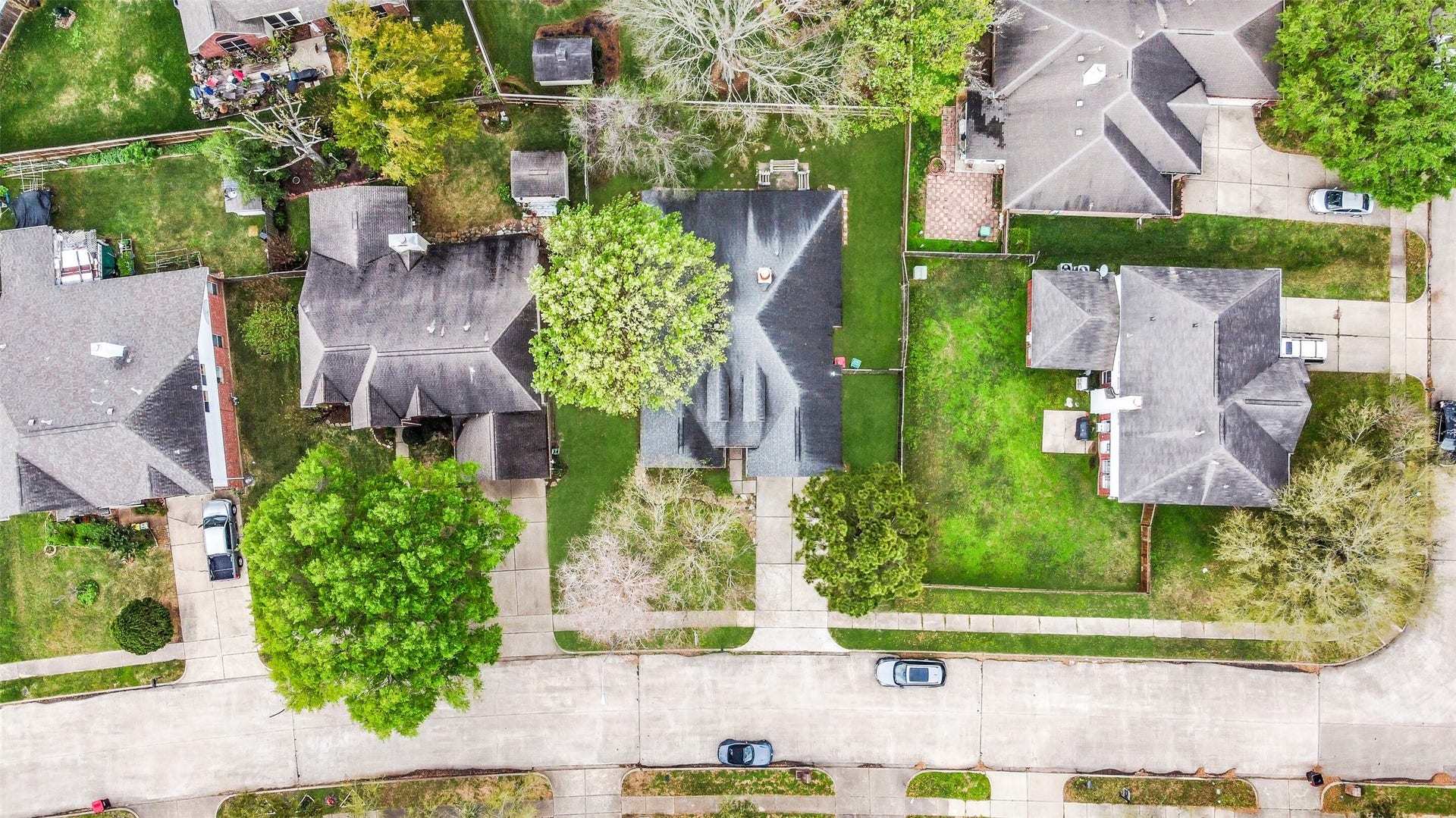 11610 Oak Lake Park Drive, Sugar Land, TX 77498 11610 Oak Lake Park Drive, Sugar Land, TX 77498