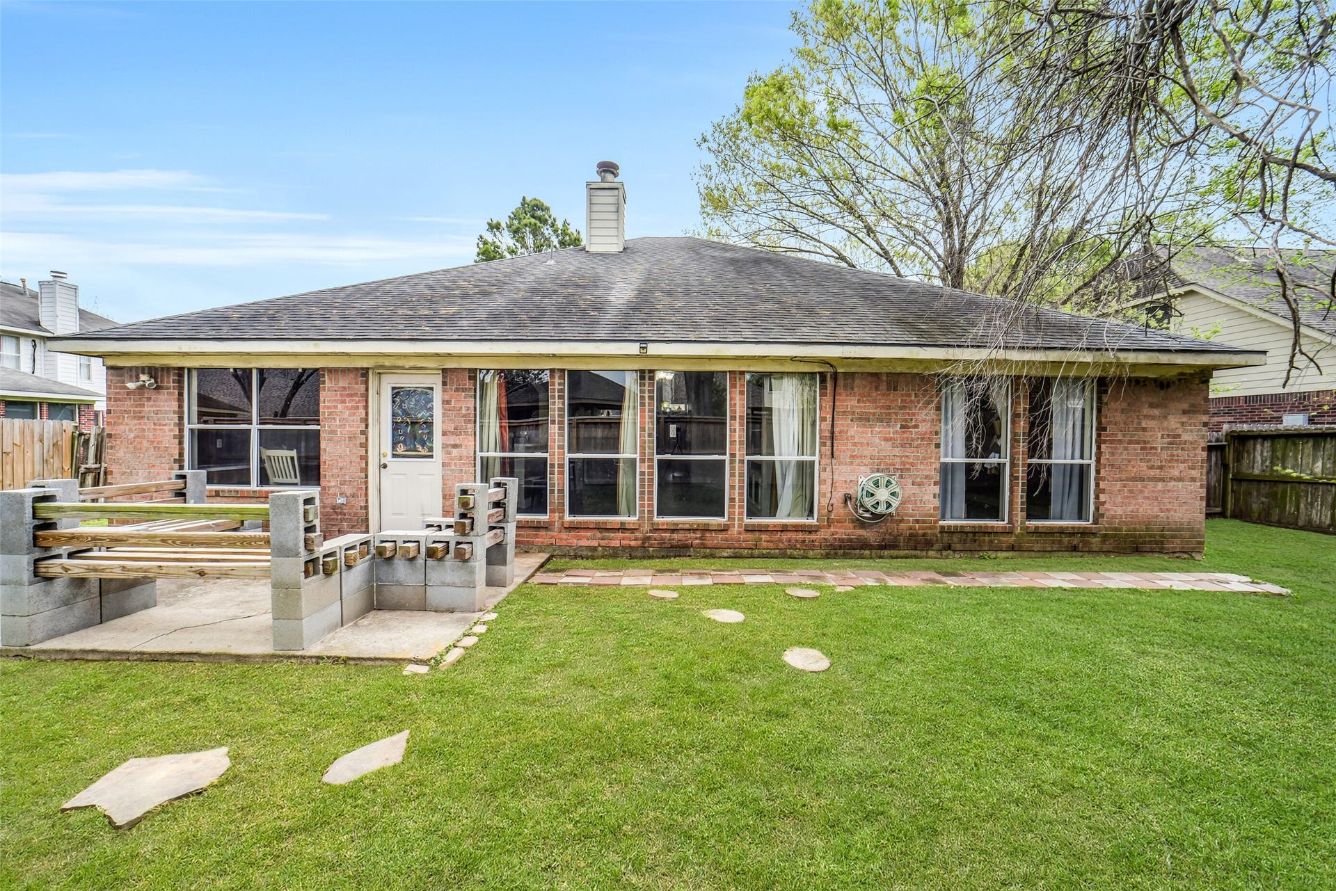 11610 Oak Lake Park Drive, Sugar Land, TX 77498 11610 Oak Lake Park Drive, Sugar Land, TX 77498