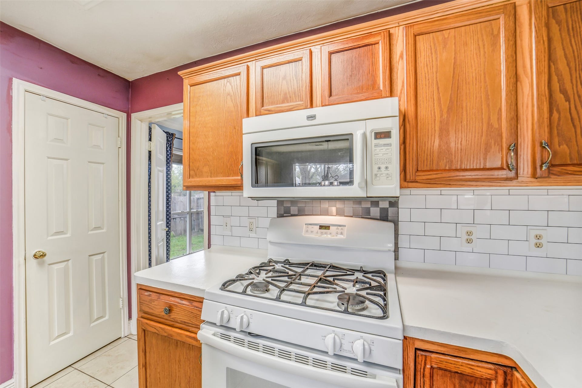 11610 Oak Lake Park Drive, Sugar Land, TX 77498 11610 Oak Lake Park Drive, Sugar Land, TX 77498