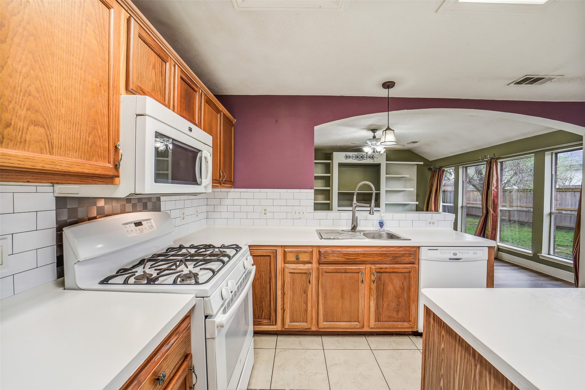 11610 Oak Lake Park Drive, Sugar Land, TX 77498 11610 Oak Lake Park Drive, Sugar Land, TX 77498