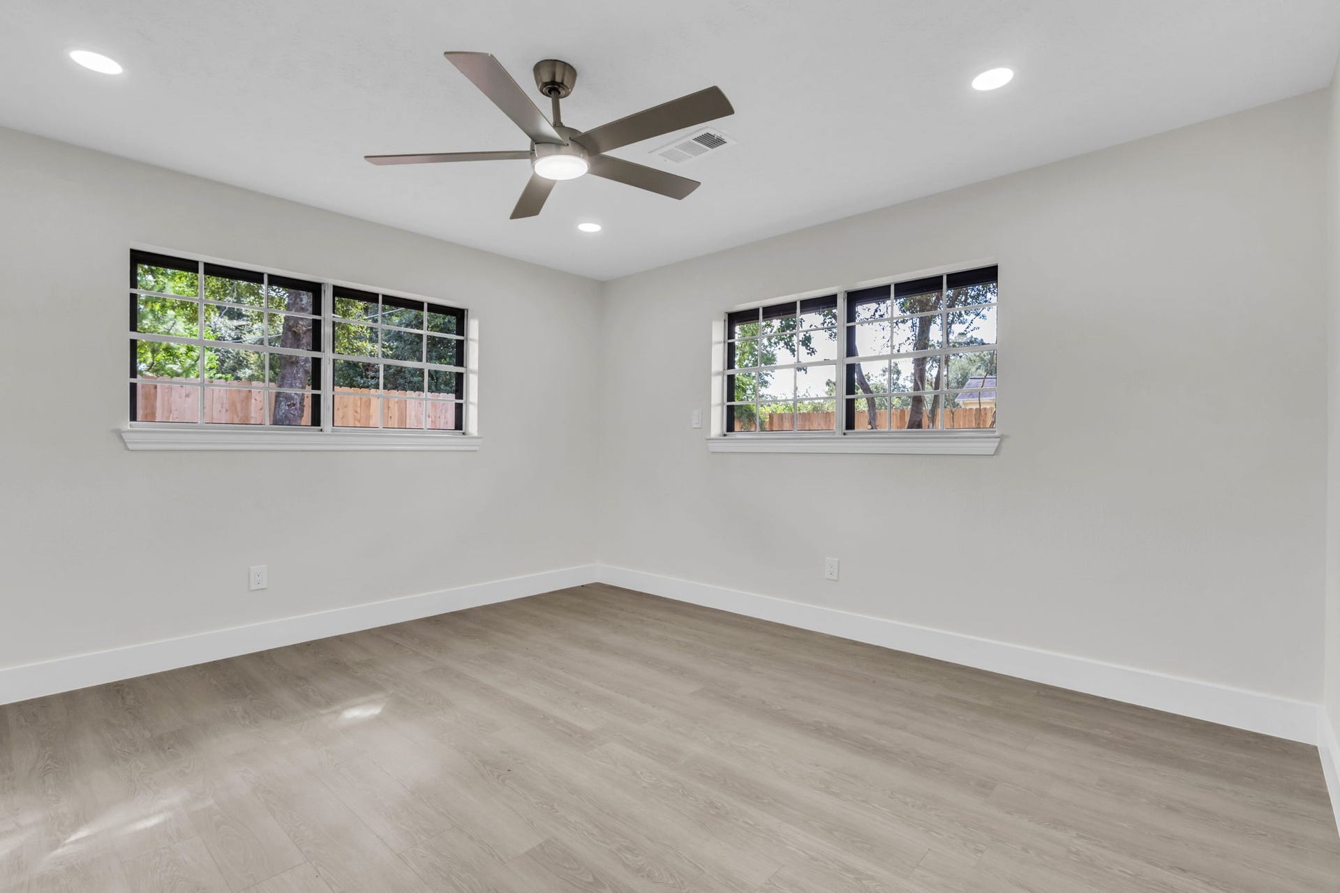 617 Baywood Drive, Seabrook, TX 77586 617 Baywood Drive, Seabrook, TX 77586
