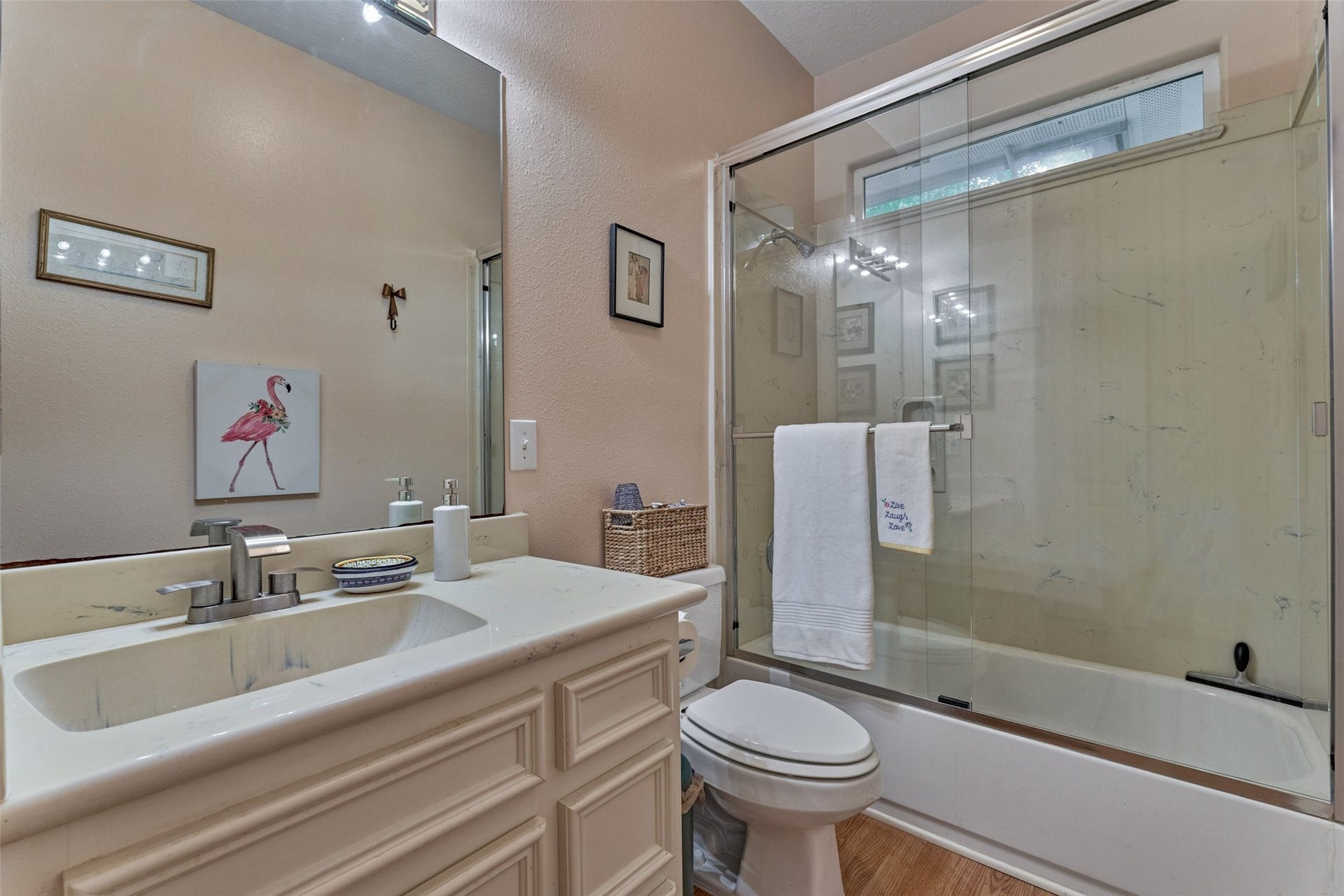 28911 Sapphire Circle, Magnolia, TX 77355 Secondary bathroom with tub/shower combo