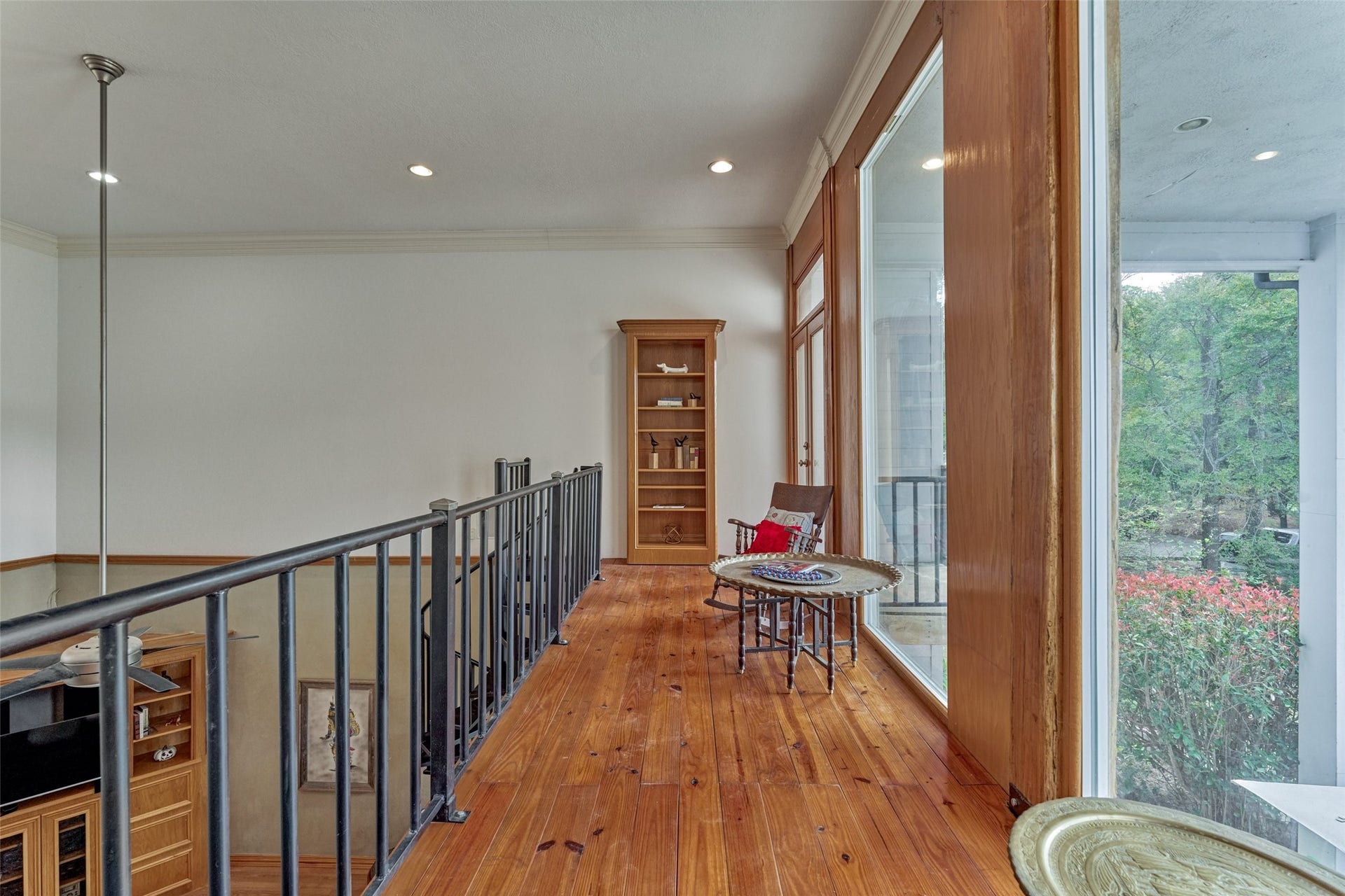 28911 Sapphire Circle, Magnolia, TX 77355 Great space to read a book, look over your property