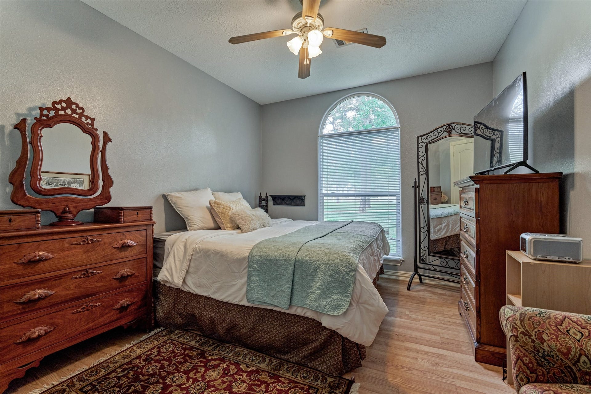 28911 Sapphire Circle, Magnolia, TX 77355 Secondary bedroom